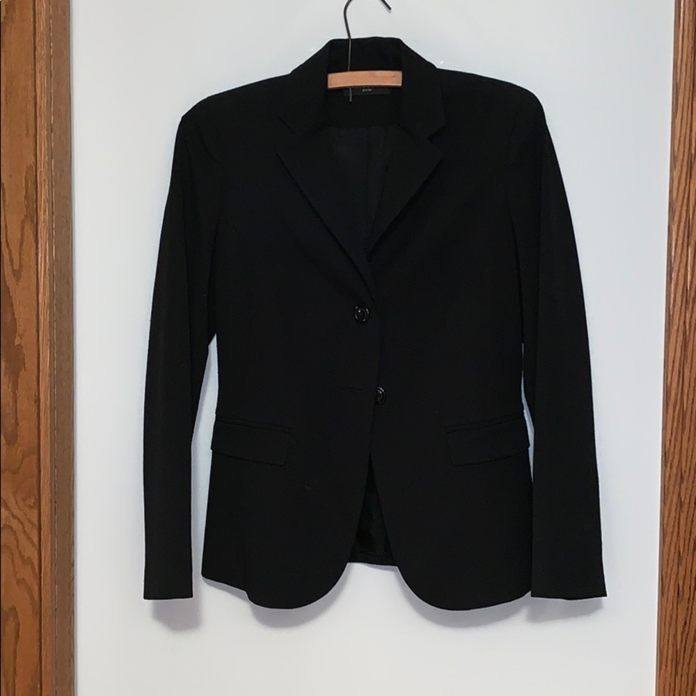 😍 Pick 2 for $15 💕 Suit coat seperates blazer